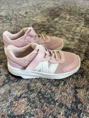 Brand new New Balance toddler 10 sneakers